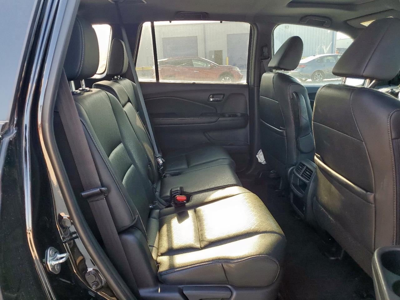 2019 Honda Passport Exl VIN: 5FNYF7H56KB005623 Lot: 68930585