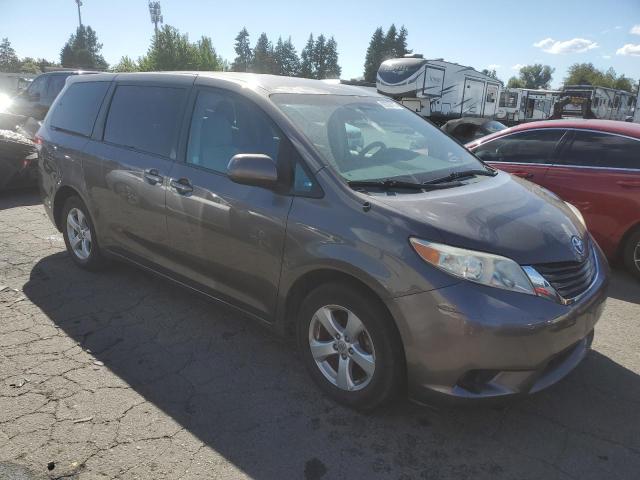 Minivans TOYOTA SIENNA 2012 Szary
