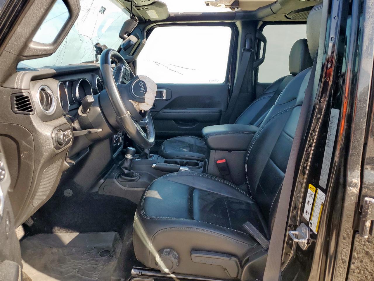 2018 Jeep Wrangler Unlimited Sahara VIN: 1C4HJXEG2JW321924 Lot: 86167895