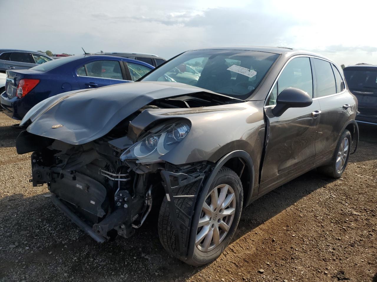 2014 Porsche Cayenne beige suv gas WP1AA2A25ELA95785 photo #1