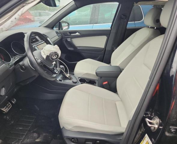  VOLKSWAGEN TIGUAN 2021 Черный