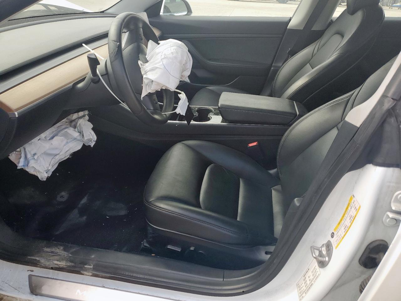 2020 Tesla Model 3 VIN: 5YJ3E1EAXLF504938 Lot: 68574035