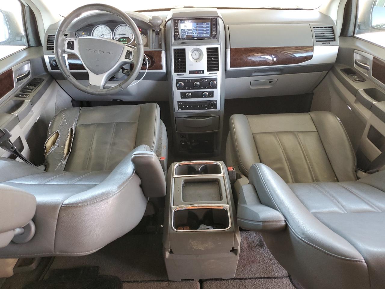 2010 Chrysler Town & Country Touring VIN: 2A4RR5DX4AR338164 Lot: 68040925