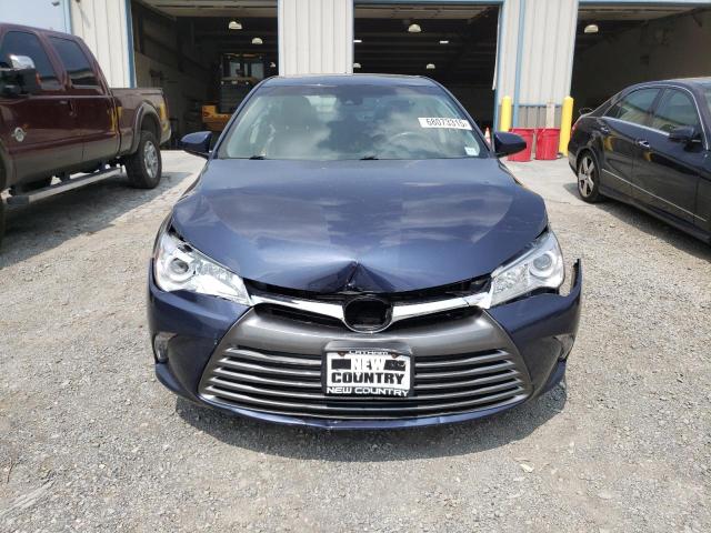 TOYOTA CAMRY 2017 Синий