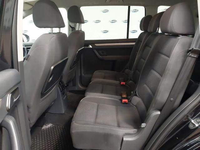 2009 VOLKSWAGEN TOURAN MAT