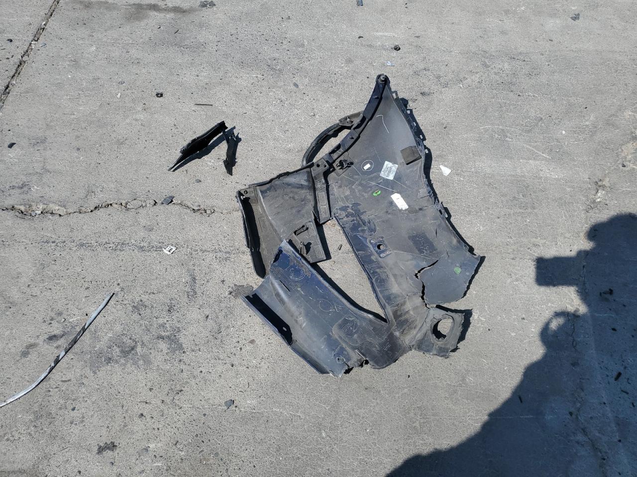 2021 Tesla Model Y VIN: 5YJYGDEE4MF212787 Lot: 70843065