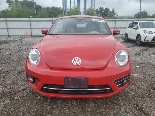  VOLKSWAGEN BEETLE 2018 Красный
