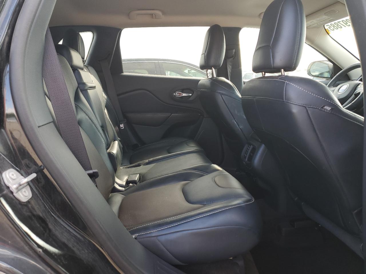 2016 Jeep Cherokee Limited VIN: 1C4PJMDB5GW371936 Lot: 67297885