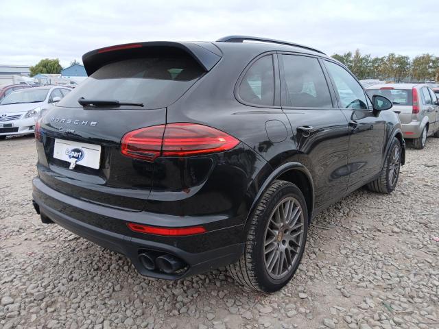 2016 PORSCHE CAYENNE D