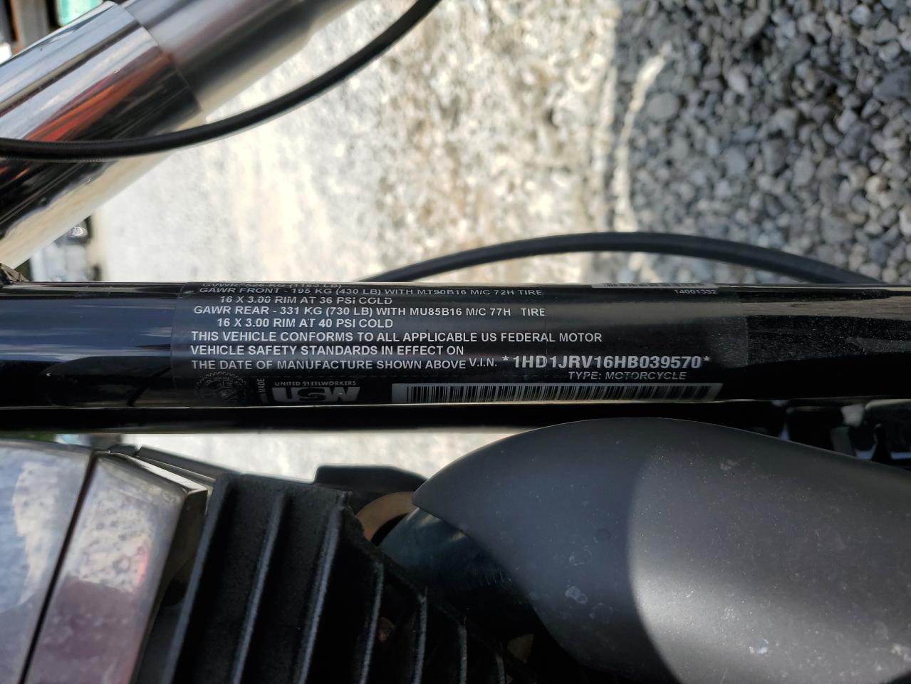 2017 Harley-Davidson Fls Softail Slim VIN: 1HD1JRV16HB039570 Lot: 70672345