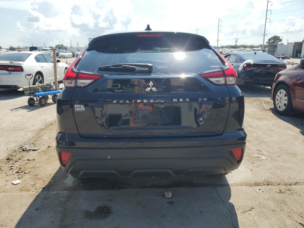 2024 Mitsubishi Eclipse Cross Es VIN: JA4ATUAAXRZ052331 Lot: 69140985