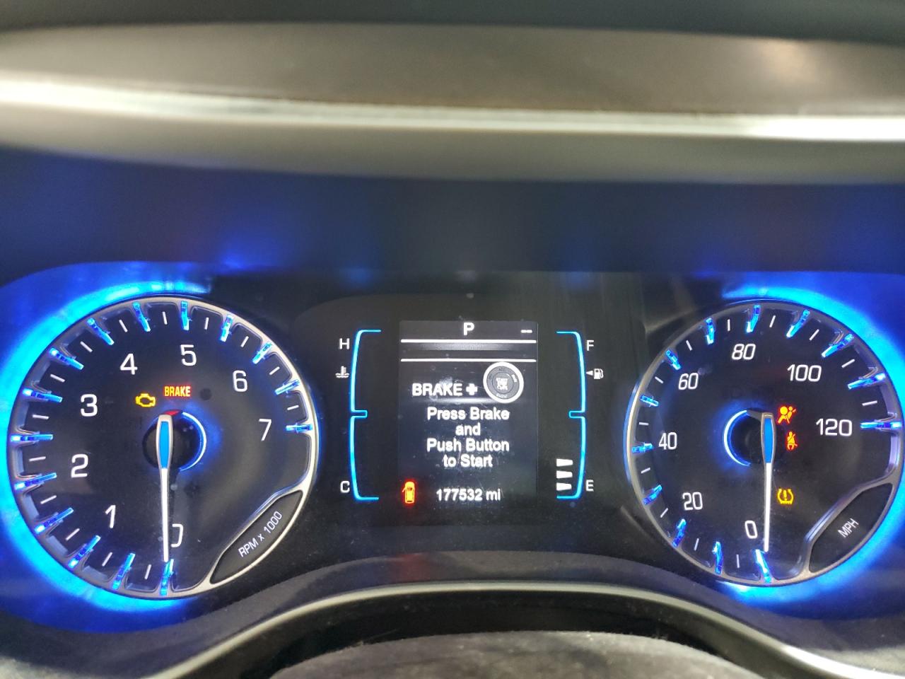 2017 Chrysler Pacifica Touring L VIN: 2C4RC1BG8HR711736 Lot: 69209835