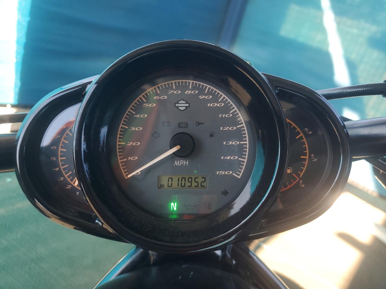 2015 Harley-Davidson Vrscdx Night Rod Special VIN: 1HD1HHH31FC805750 Lot: 69383855