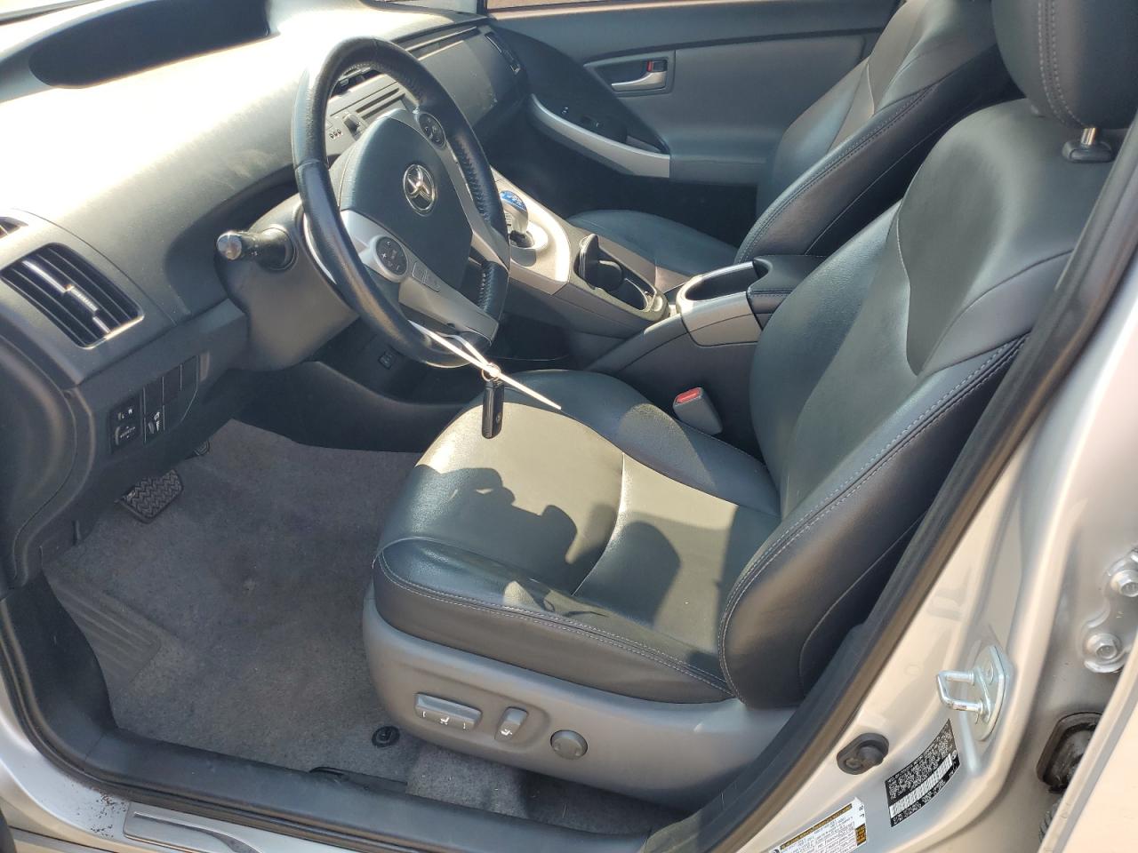 2014 Toyota Prius VIN: JTDKN3DU2E1771425 Lot: 70370935