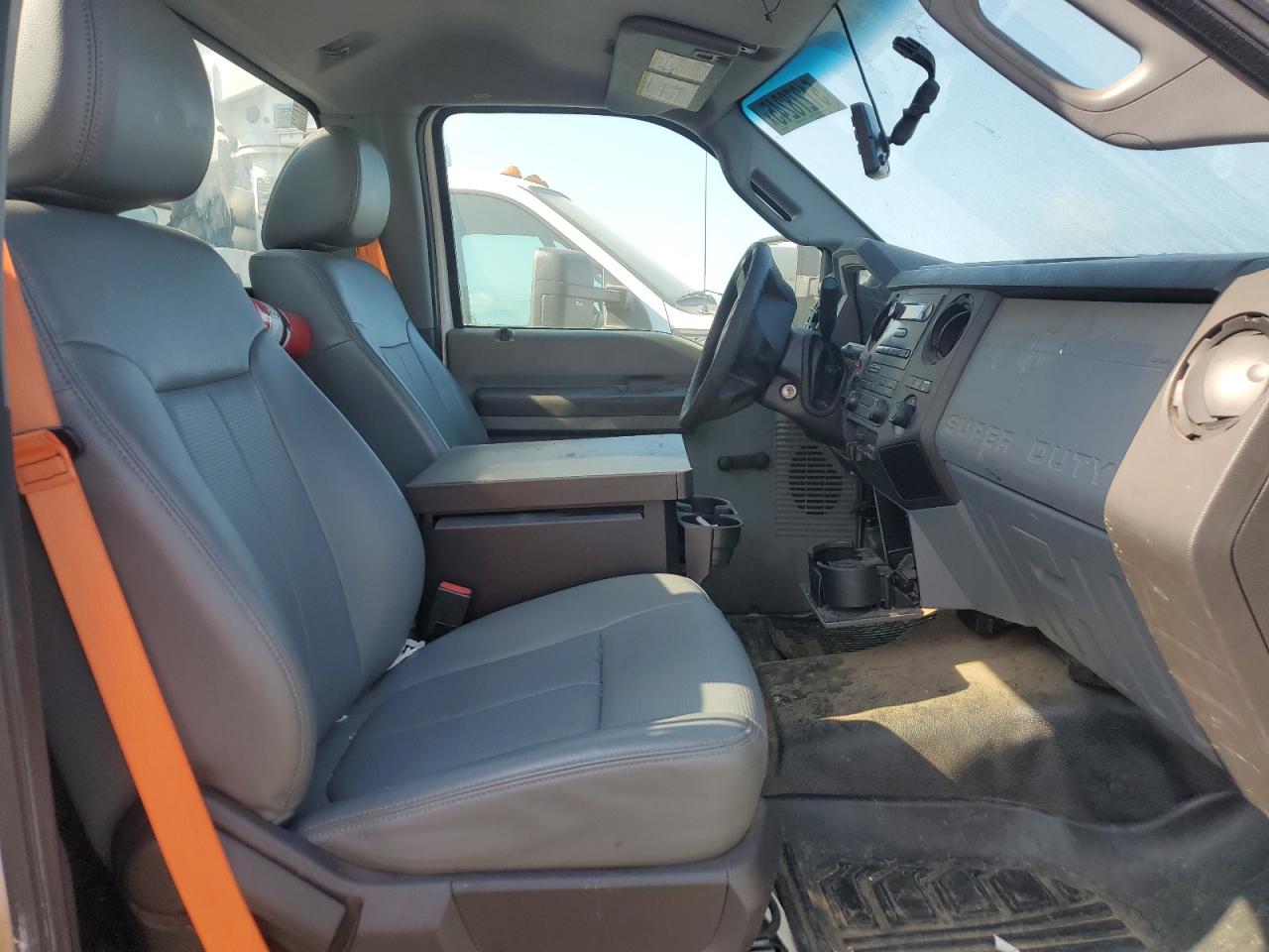 2016 Ford F450 Super Duty Bucket Truck VIN: 1FDUF4GYXGEA75364 Lot: 51278245