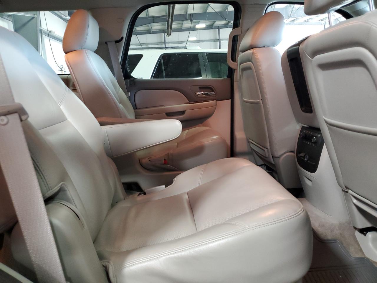 2011 GMC Yukon Slt VIN: 1GKS2CE03BR172118 Lot: 69768495