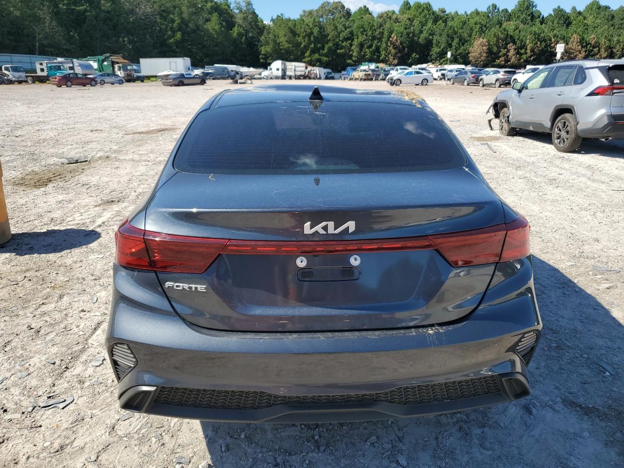 2024 Kia Forte Lx VIN: 3KPF24AD8RE720048 Lot: 70077235