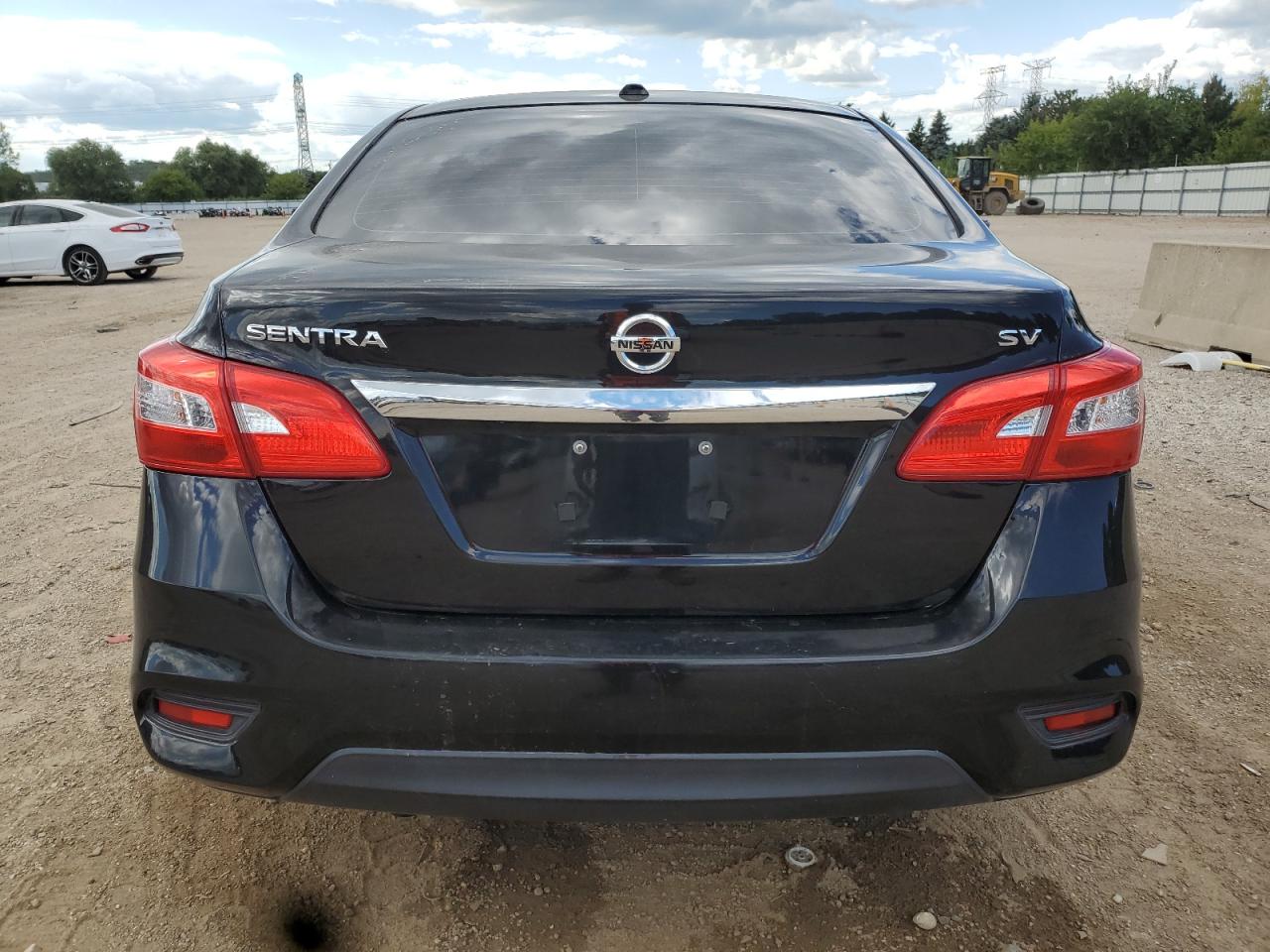 2016 Nissan Sentra S VIN: 3N1AB7APXGL641692 Lot: 70494035