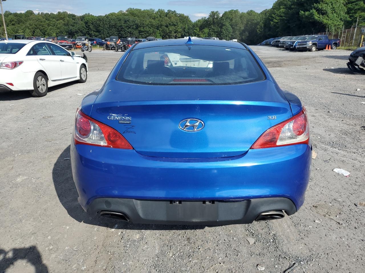 2010 Hyundai Genesis Coupe 3.8L VIN: KMHHU6KH0AU015651 Lot: 70811945