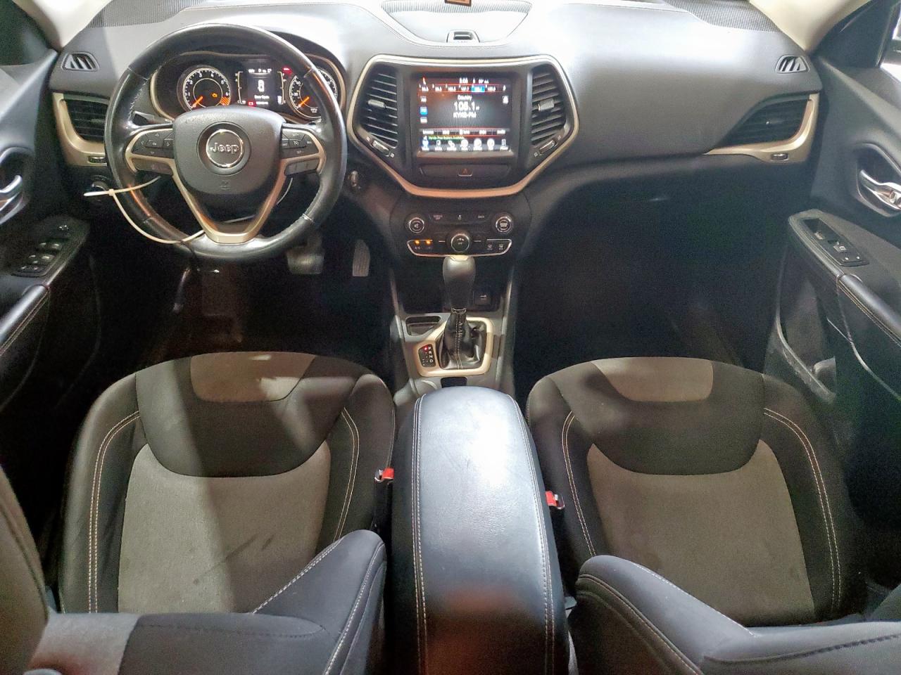 2014 Jeep Cherokee Latitude VIN: 1C4PJLCB7EW284001 Lot: 70534175