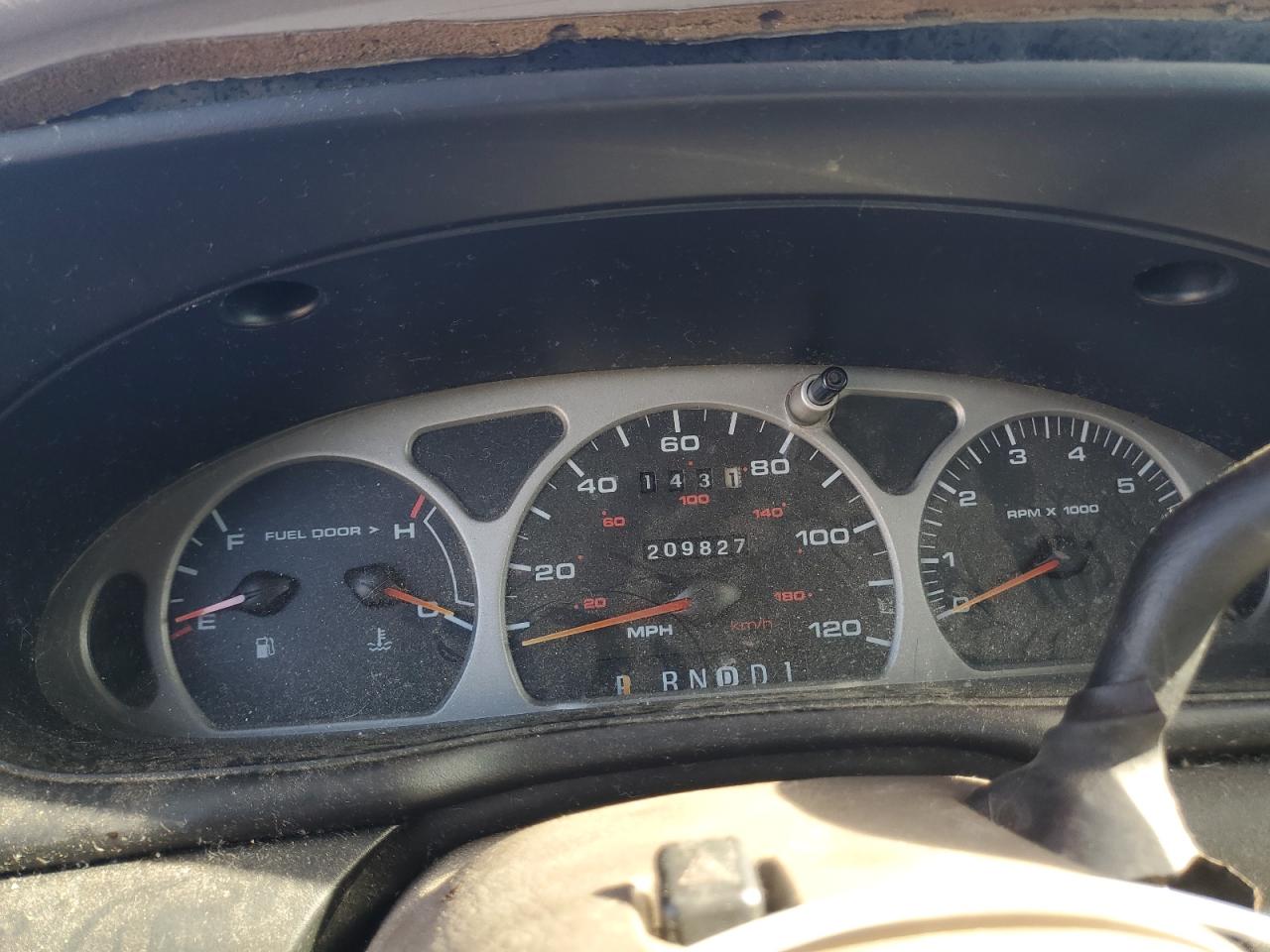 1999 Ford Taurus Se VIN: 1FAFP53U7XA202474 Lot: 70197105