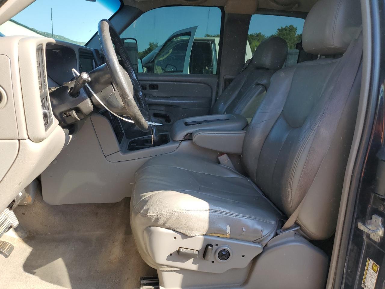 2005 GMC Sierra K2500 Heavy Duty VIN: 1GTHK29U75E157694 Lot: 69043135