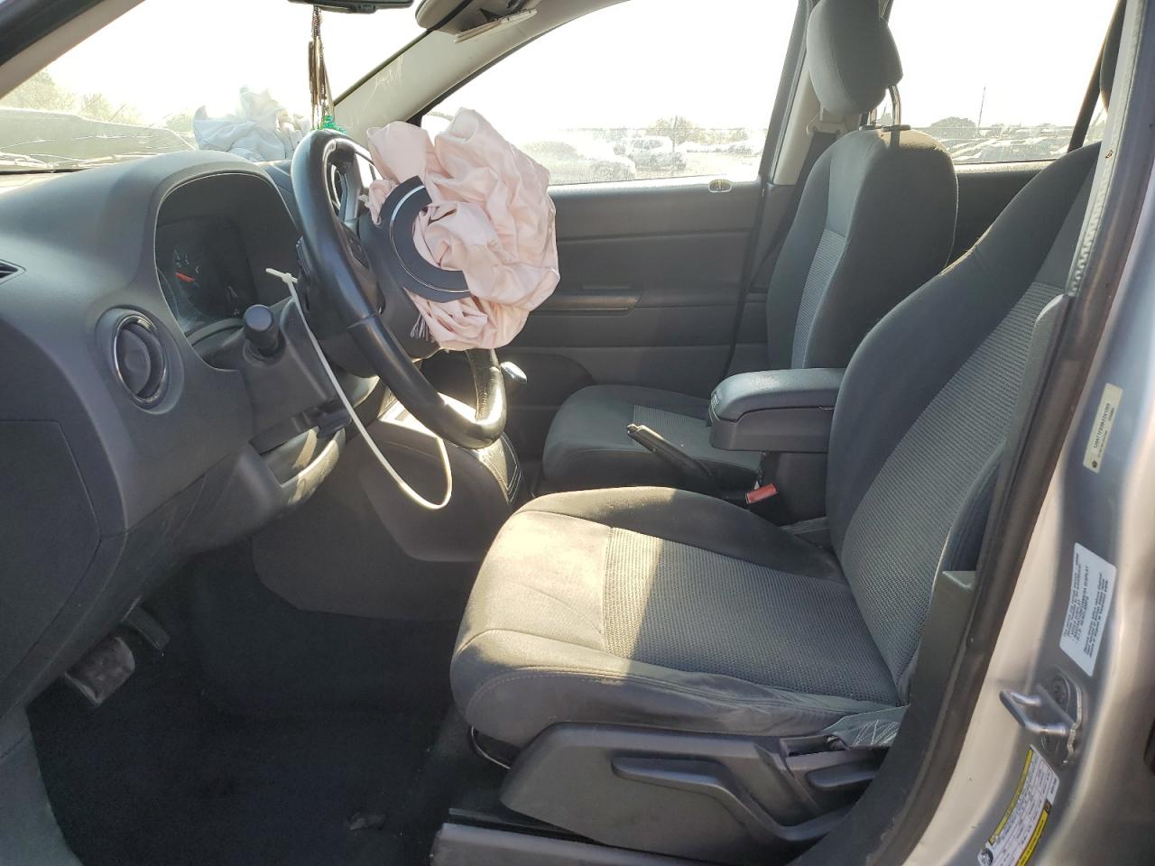 2011 Jeep Compass Sport VIN: 1J4NT1FB9BD241069 Lot: 70429505