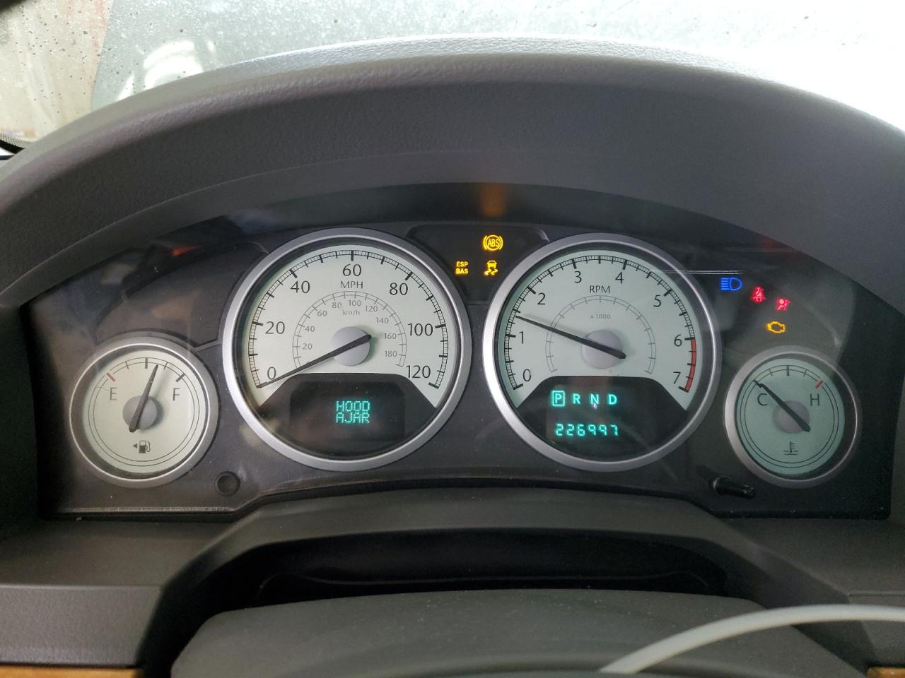 2008 Chrysler Town & Country Limited VIN: 2A8HR64X08R747515 Lot: 69852305