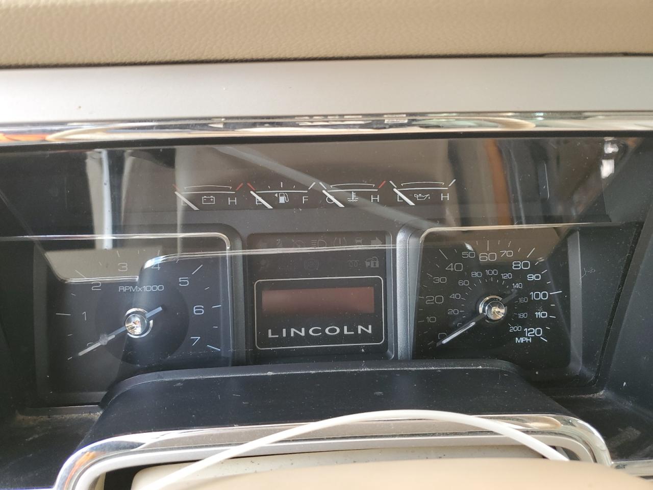 2010 Lincoln Navigator VIN: 5LMJJ2J57AEJ10872 Lot: 67198755