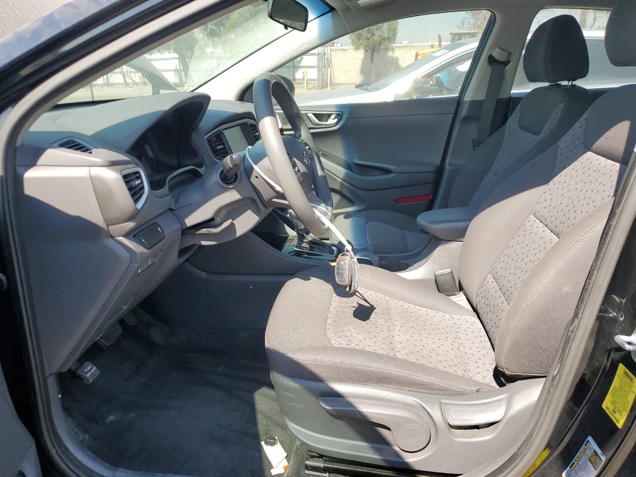 2017 Hyundai Ioniq Blue VIN: KMHC65LC6HU048083 Lot: 67686815