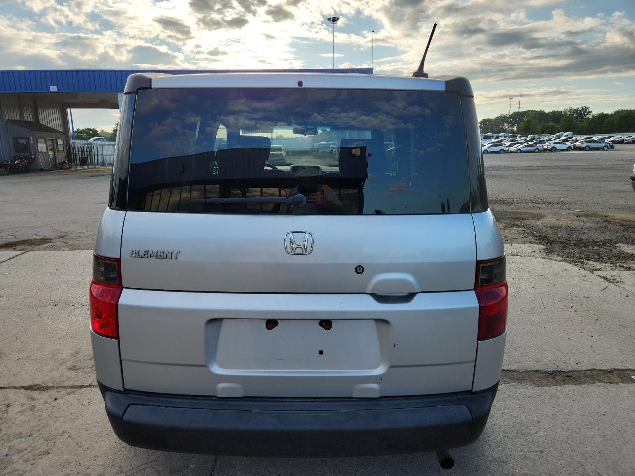 2006 Honda Element Ex VIN: 5J6YH187X6L013925 Lot: 70270185