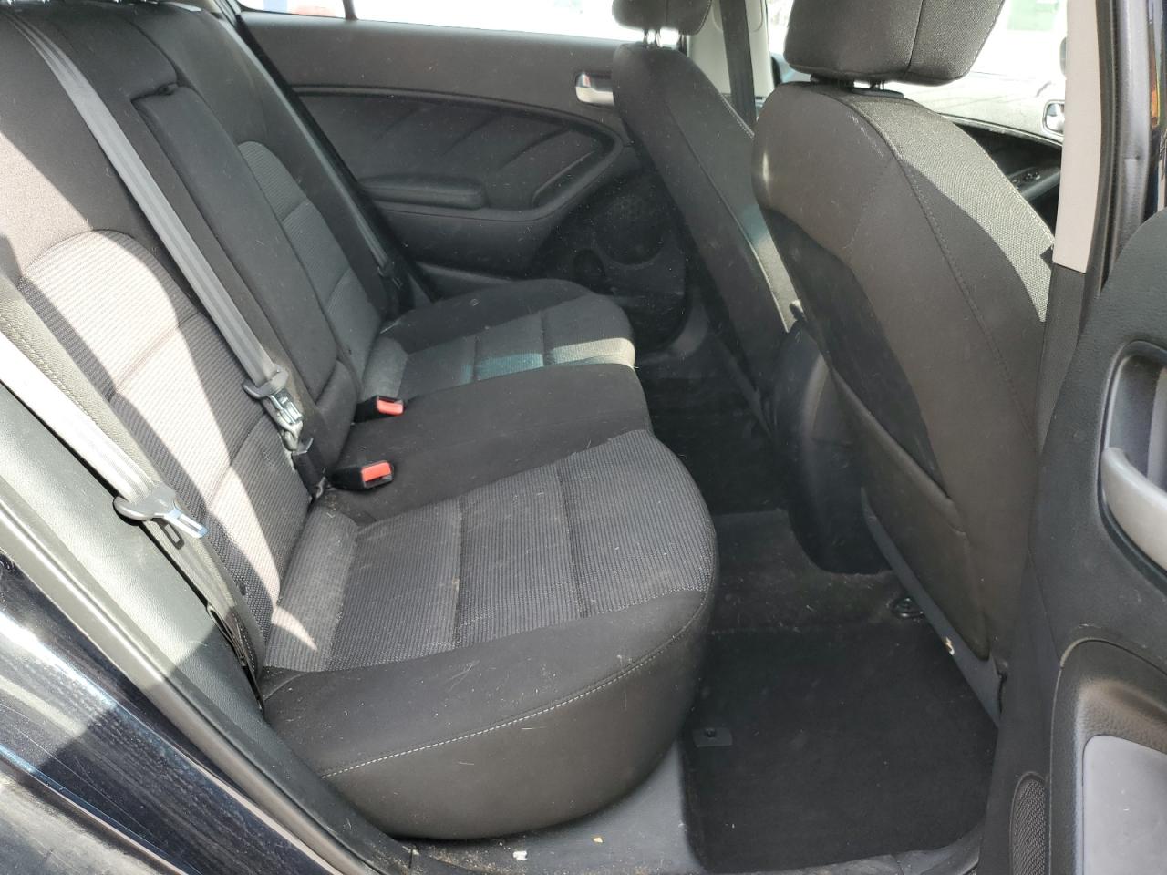 2017 Kia Forte Lx VIN: KNAFK5A82H5684440 Lot: 67782155