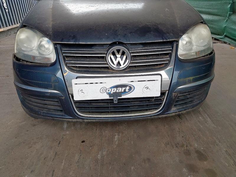 2009 VOLKSWAGEN JETTA SE TDI DSG DPF S-A 1.9 SE TDI PD DPF 4DR DSG [7]
