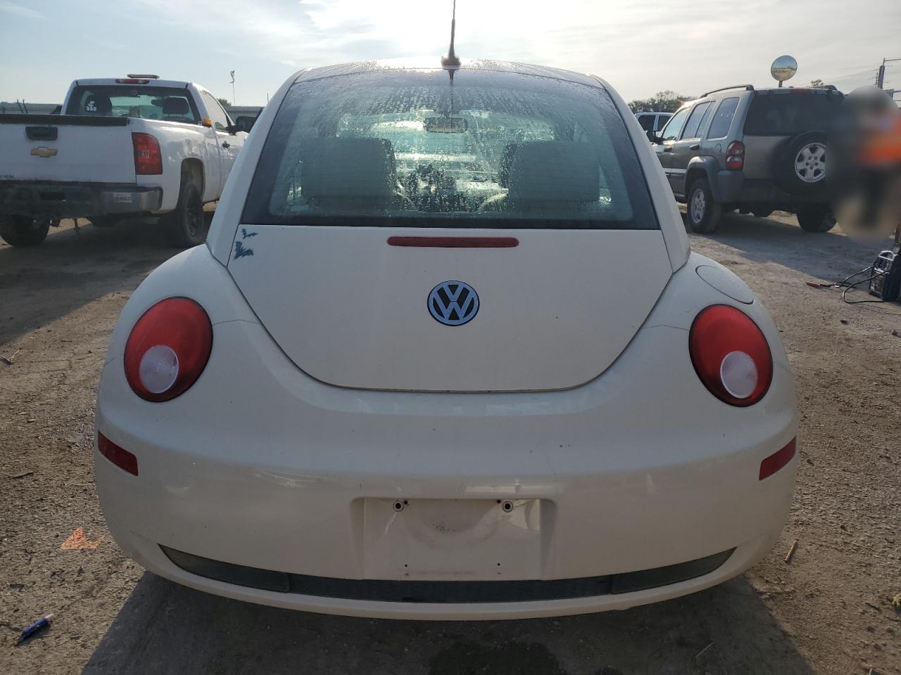 2009 Volkswagen New Beetle S VIN: 3VWPW31C39M500085 Lot: 70390395