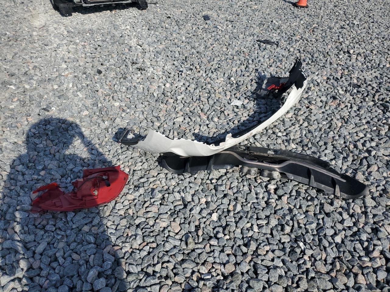 2016 Hyundai Veloster Turbo VIN: KMHTC6AEXGU287735 Lot: 67090275