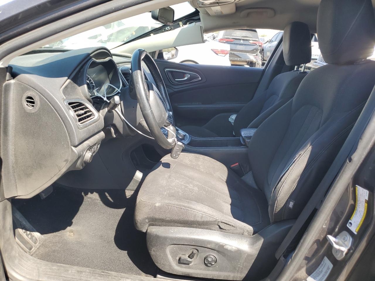 2015 Chrysler 200 Limited VIN: 1C3CCCAB8FN749554 Lot: 71170925