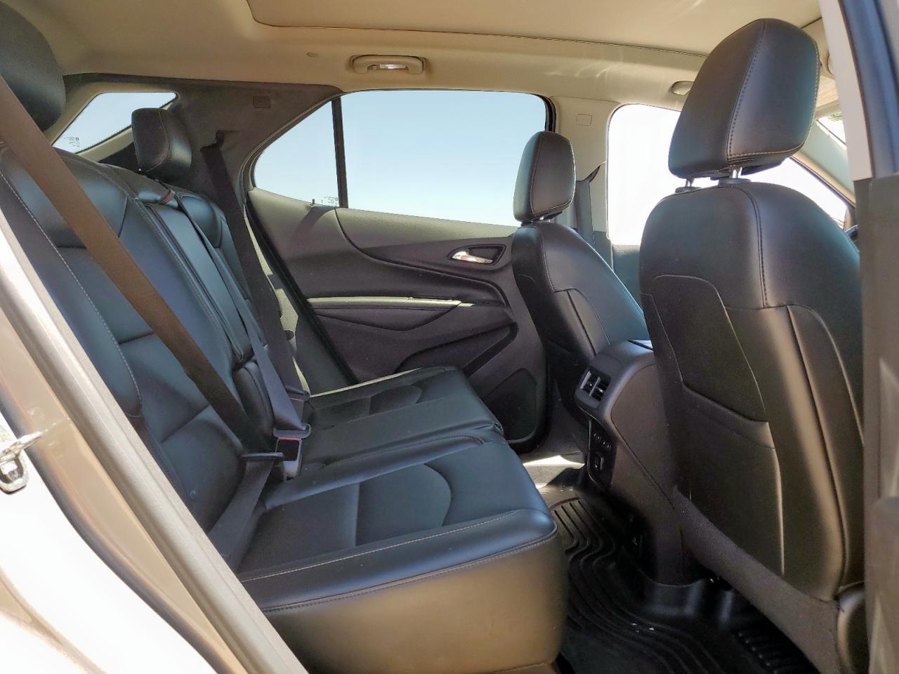 2019 Chevrolet Equinox Premier VIN: 3GNAXYEX5KS563665 Lot: 70213655