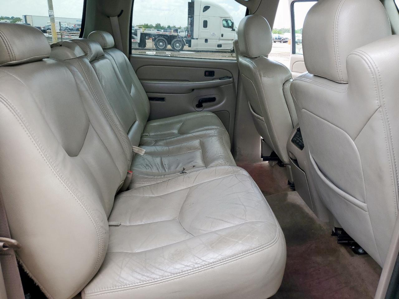 2004 Chevrolet Suburban C1500 VIN: 3GNEC16Z14G201763 Lot: 70873065