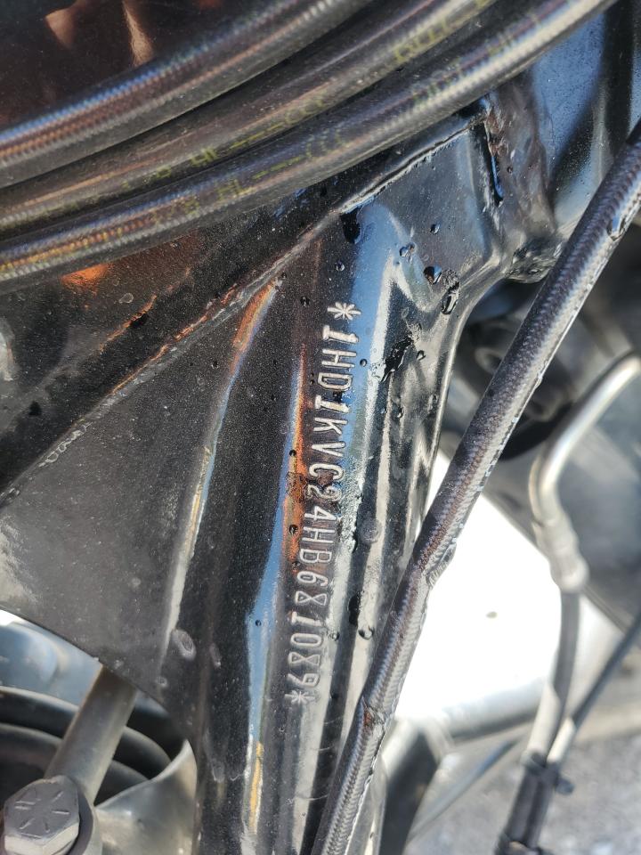 2017 Harley-Davidson Flhrxs VIN: 1HD1KVC24HB681089 Lot: 70560495