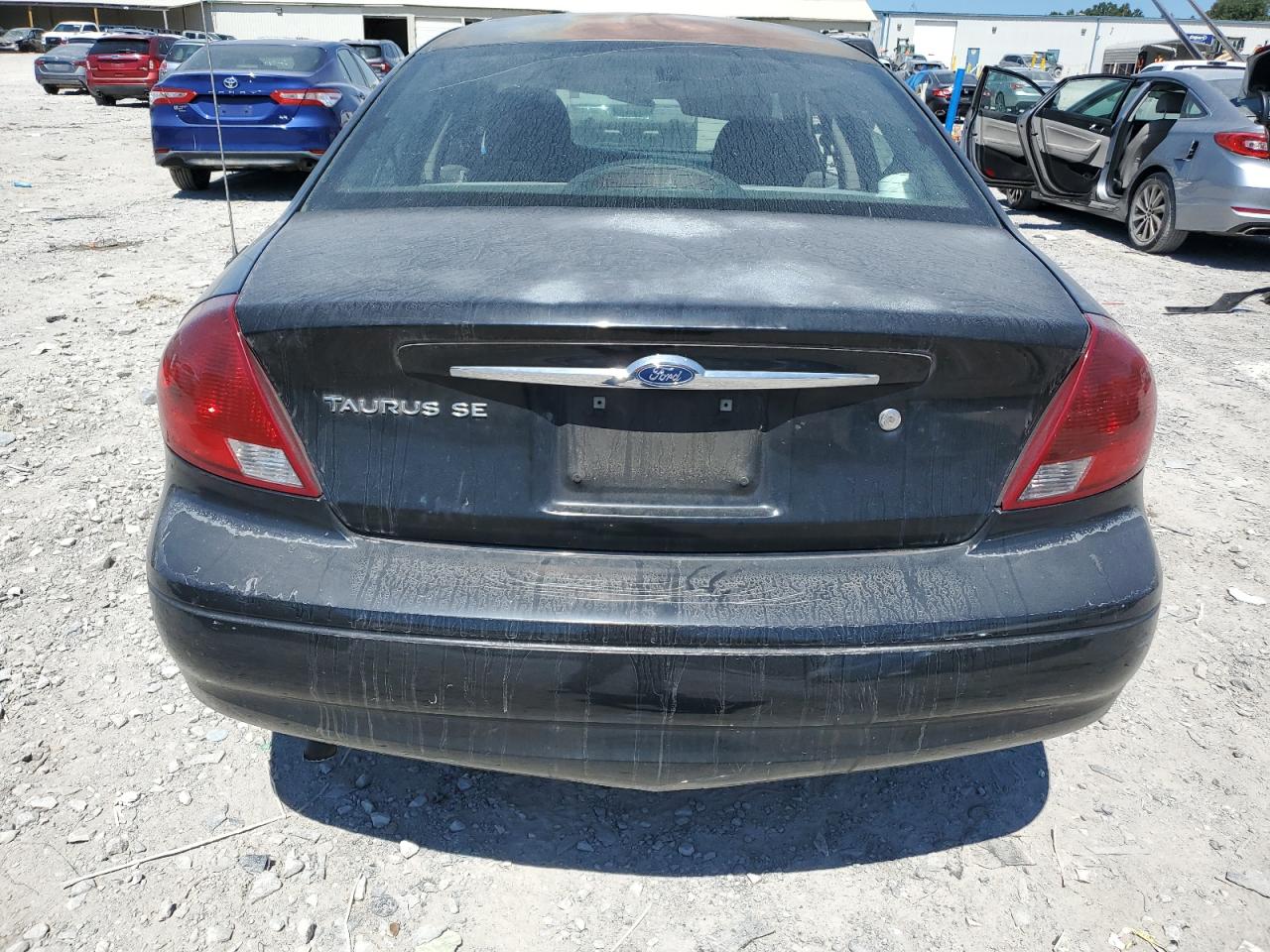 2000 Ford Taurus Se VIN: 1FAFP53U6YG292635 Lot: 70810685