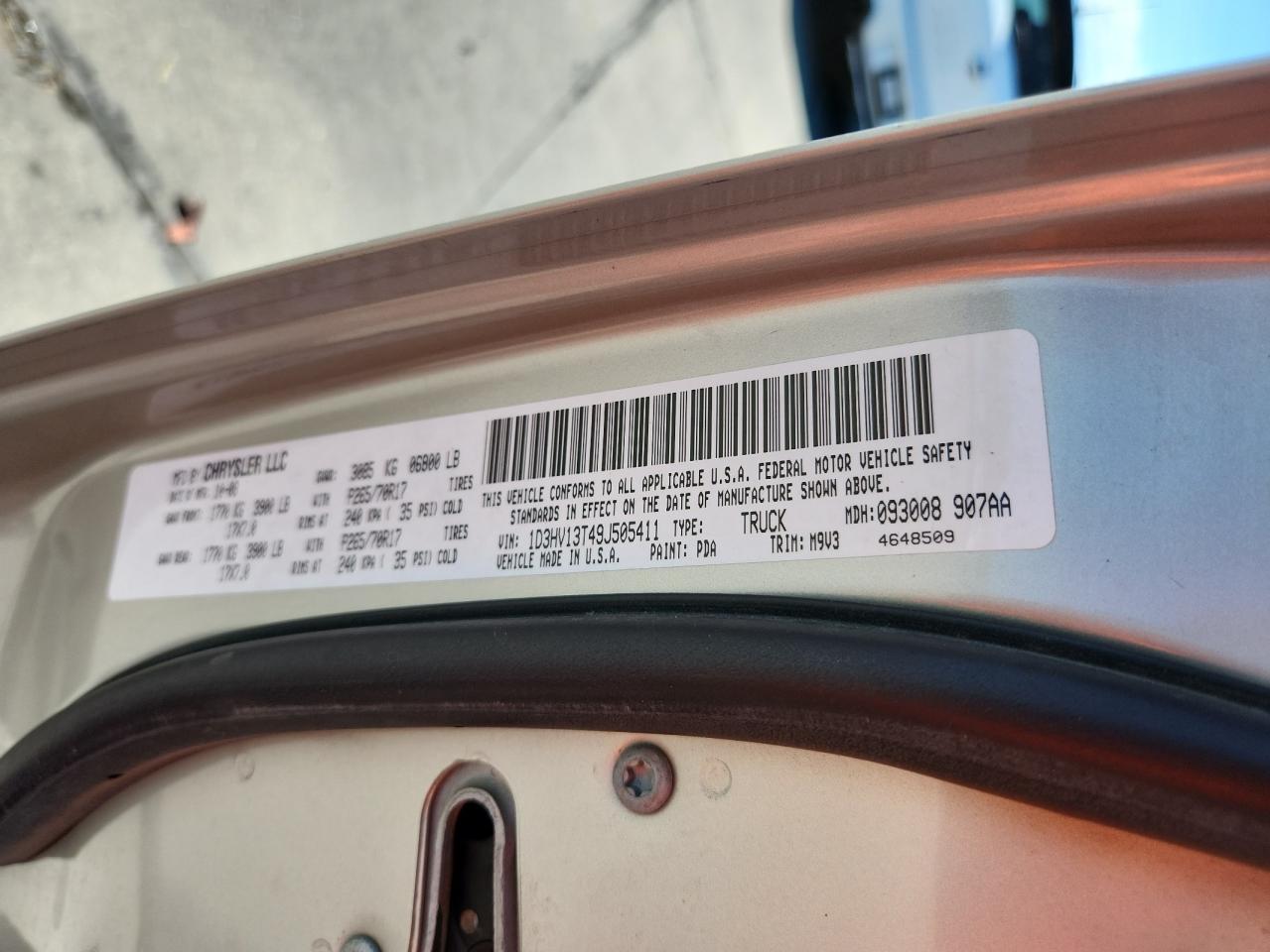 2009 Dodge Ram 1500 VIN: 1D3HV13T49J505411 Lot: 69415335