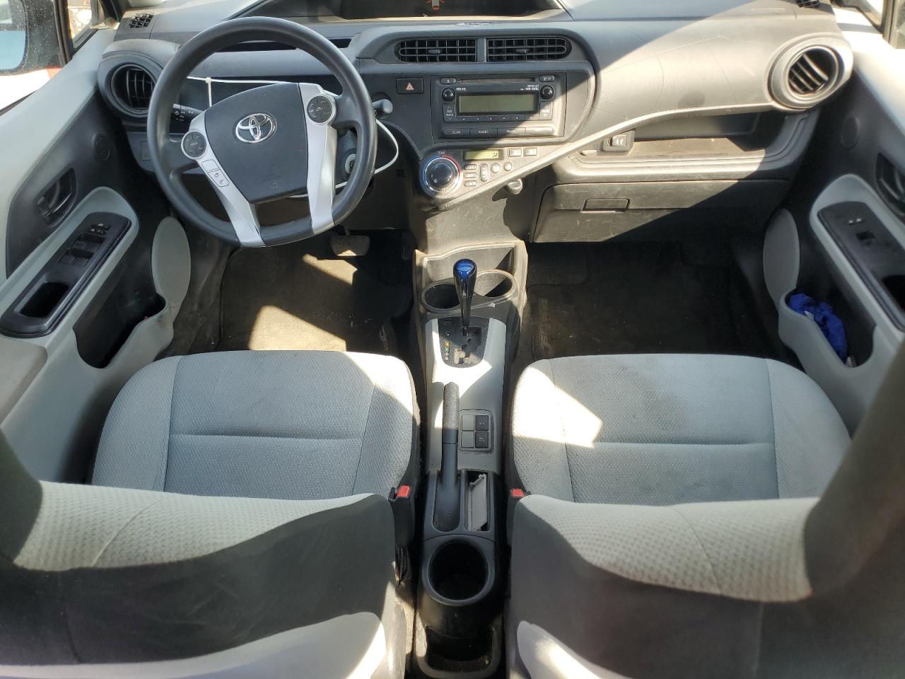 2013 Toyota Prius C VIN: JTDKDTB36D1056210 Lot: 68711645