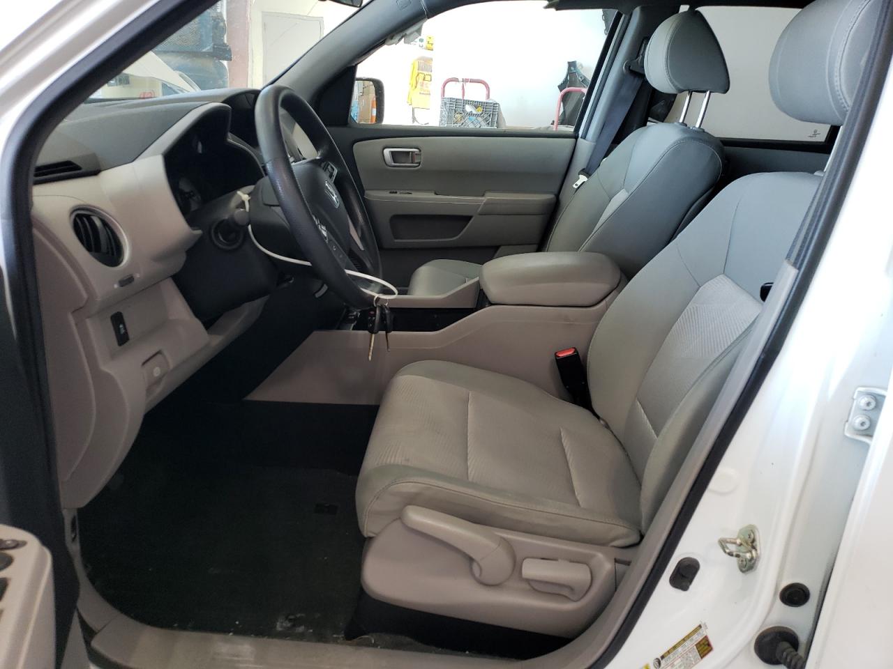 2014 Honda Pilot Lx VIN: 5FNYF4H21EB029384 Lot: 69733885