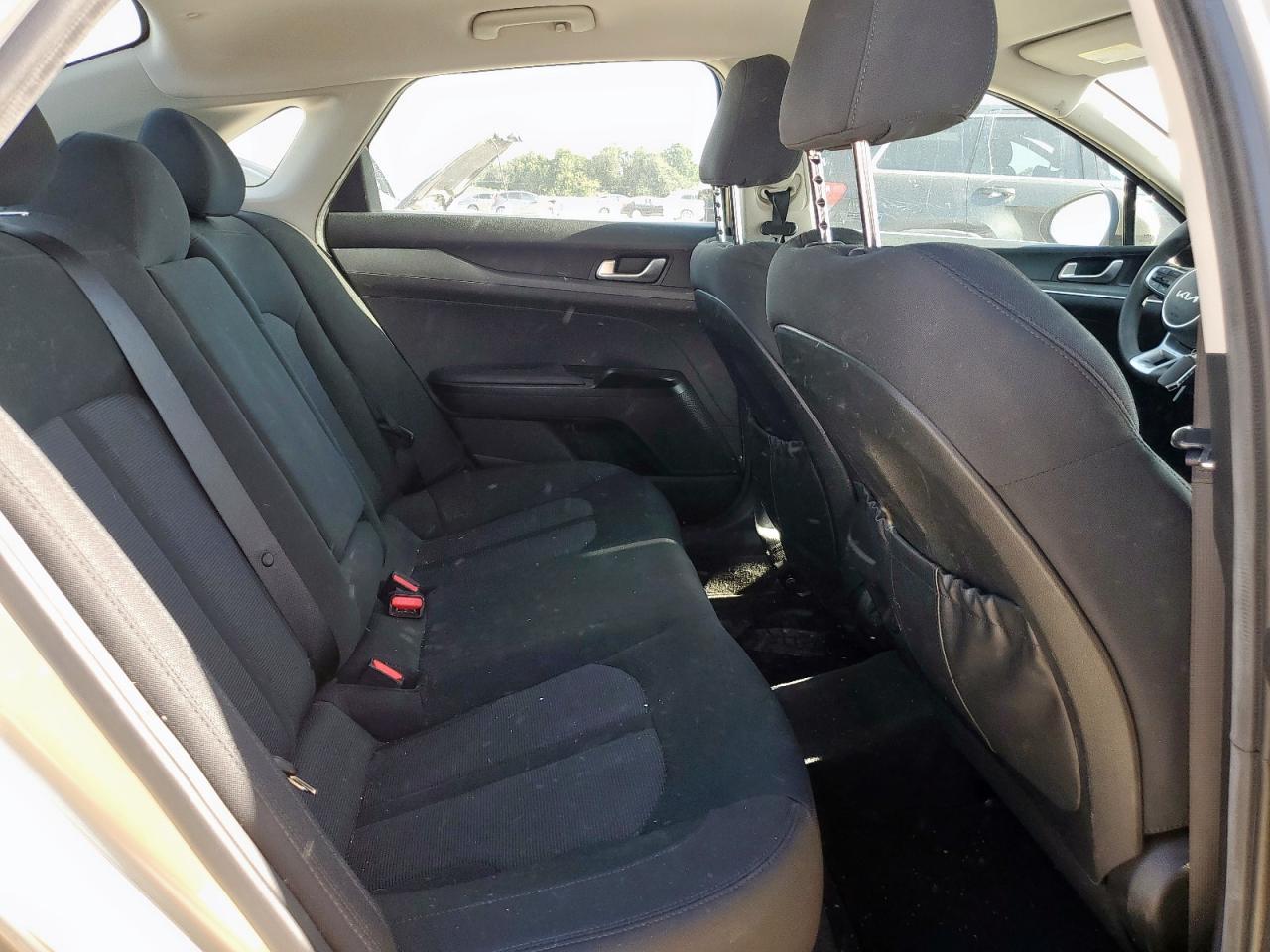2022 Kia K5 Lxs VIN: 5XXG14J29NG096557 Lot: 70577945