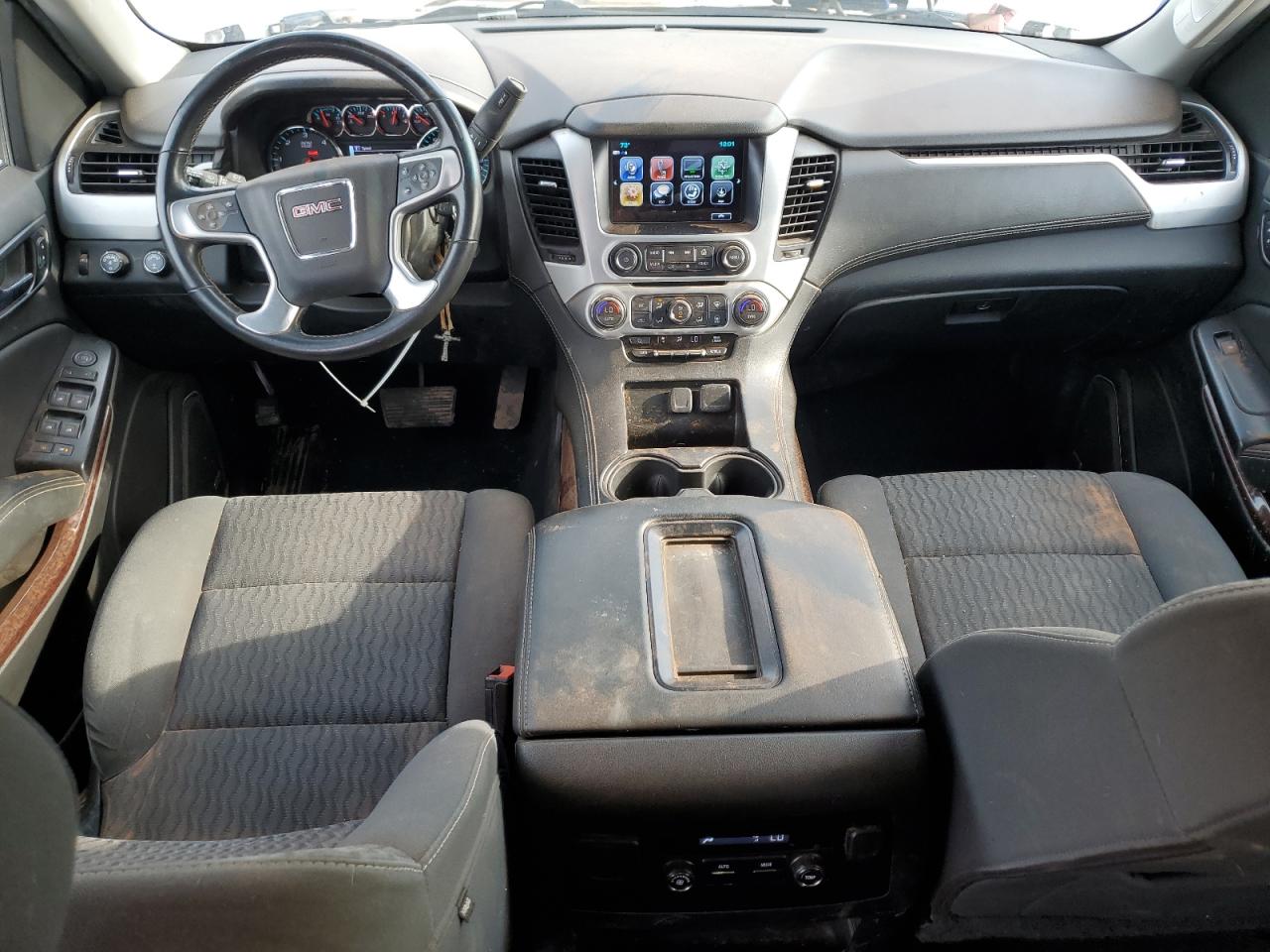 2019 GMC Yukon Xl K1500 Sle VIN: 1GKS2FKCXKR328526 Lot: 67597455