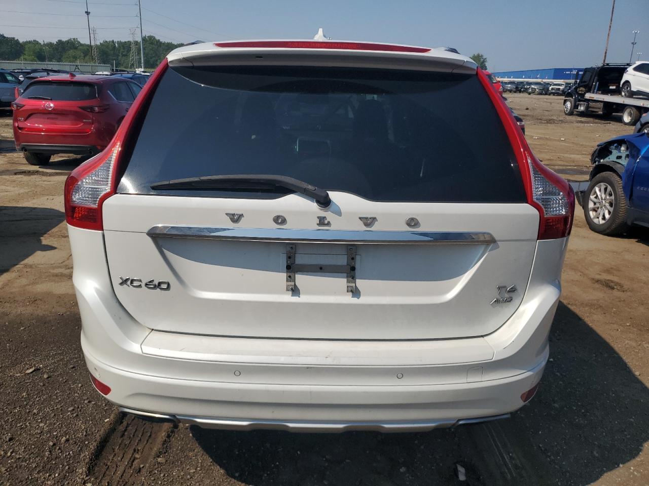 2015 Volvo Xc60 T6 Premier VIN: YV4902RB0F2598978 Lot: 68716045