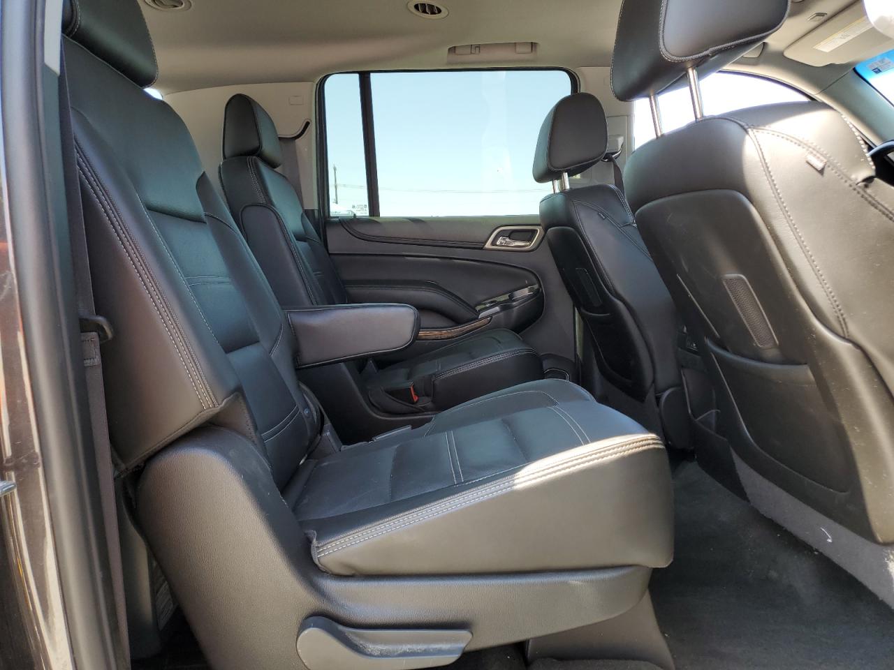 2016 GMC Yukon Xl Denali VIN: 1GKS2HKJ3GR139167 Lot: 68927095