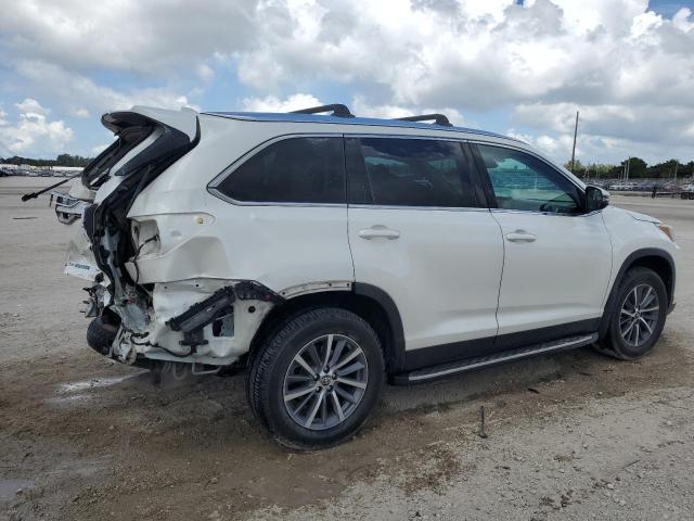  TOYOTA HIGHLANDER 2019 Белы