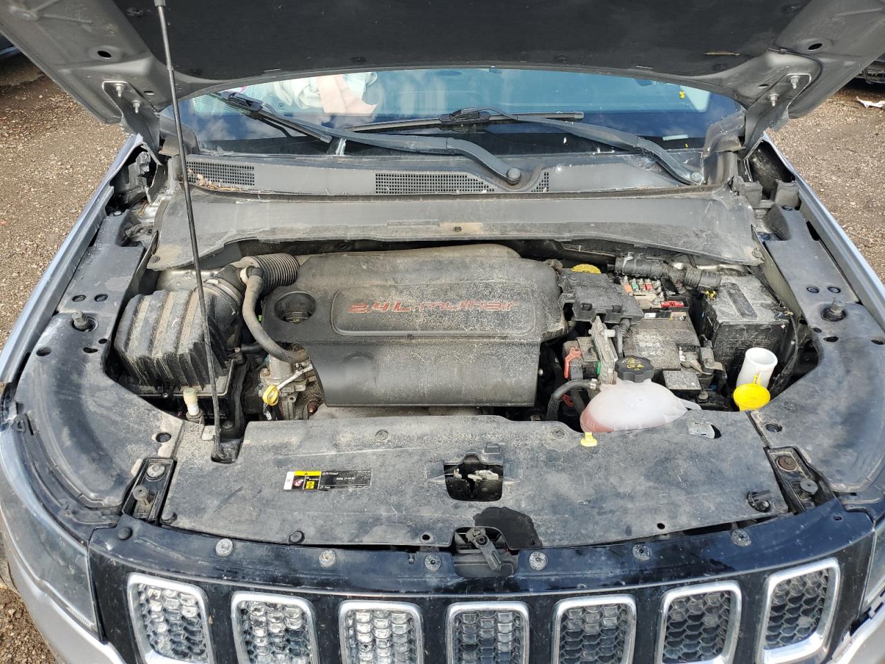 2017 Jeep Compass Latitude VIN: 3C4NJDBBXHT618787 Lot: 70528405