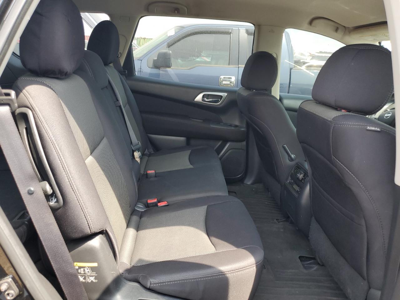 2017 Nissan Pathfinder S VIN: 5N1DR2MM3HC679817 Lot: 67231105